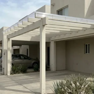Pérgola de policarbonato y Madera blanca para Cochera